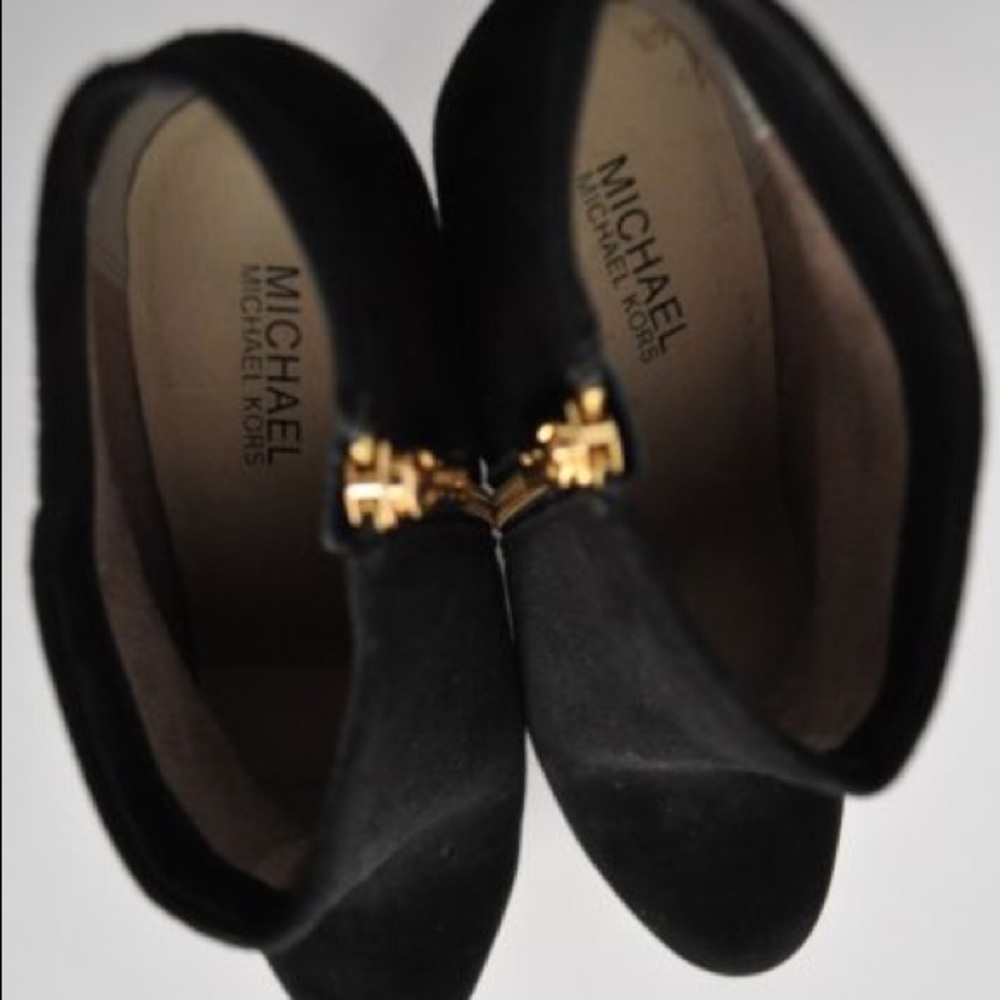 *SOLD* Michael Kors HAVEN Black Suede Ankle Boots - Picture 4 of 4